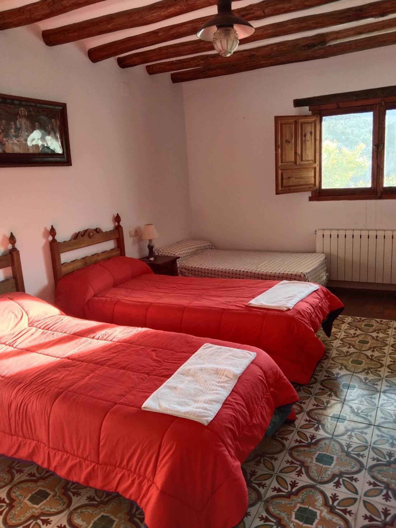 Hotel La Del Altozano 2*